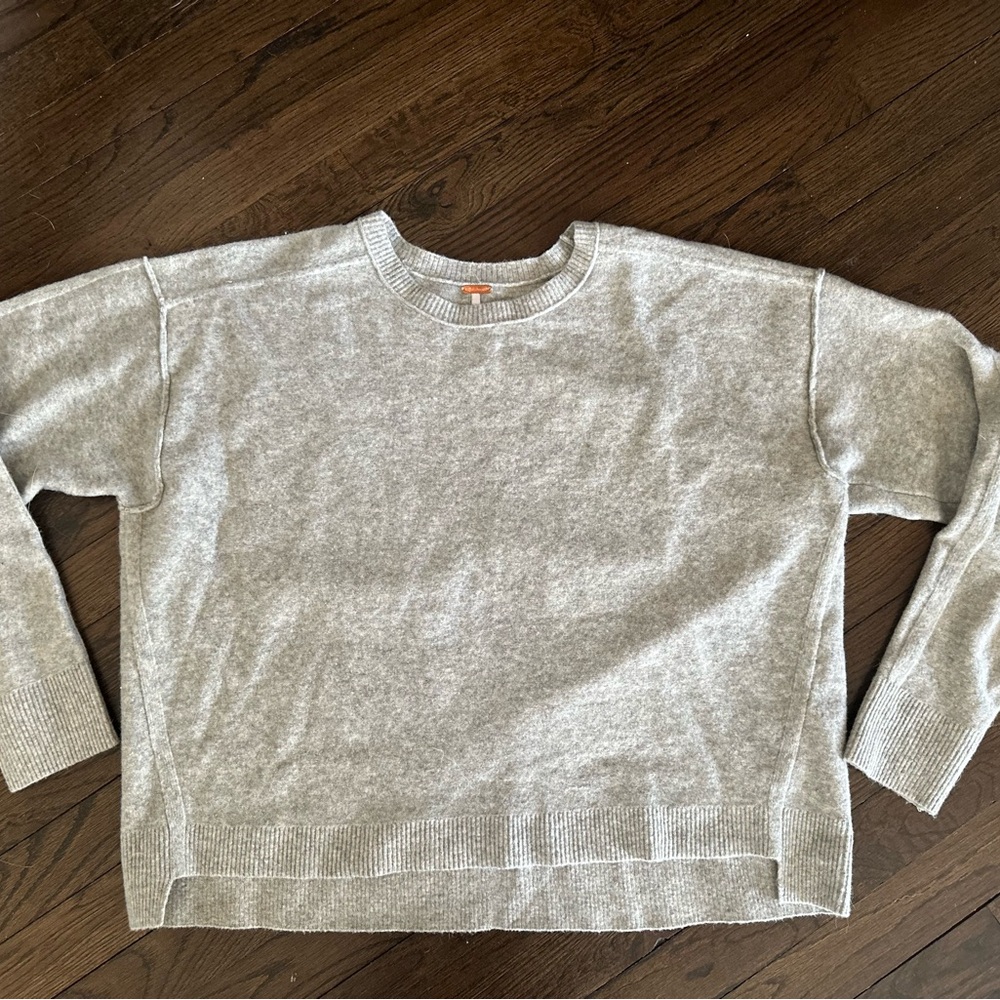 Preloved (worn 1x) Free People XS Grey Crew Neck Sweater